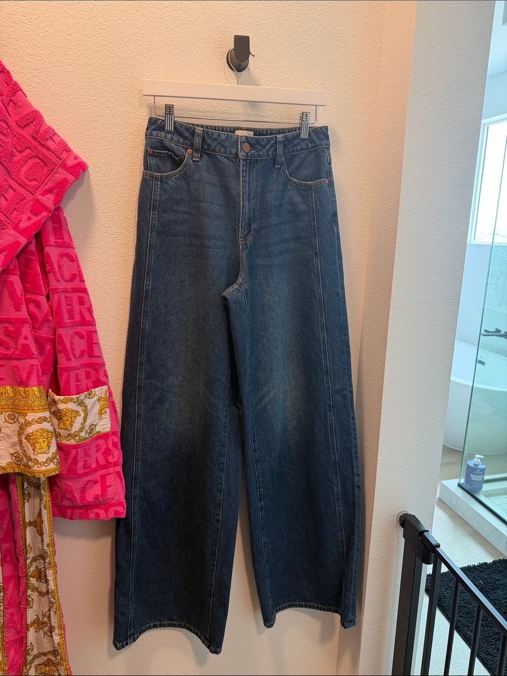 Alice and Olivia High-Rise Wide-Leg Chic Jeans with Denim Side Panels